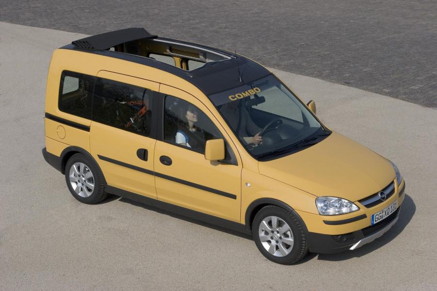  Opel Combo 2001 года  (фото 4 из 70)